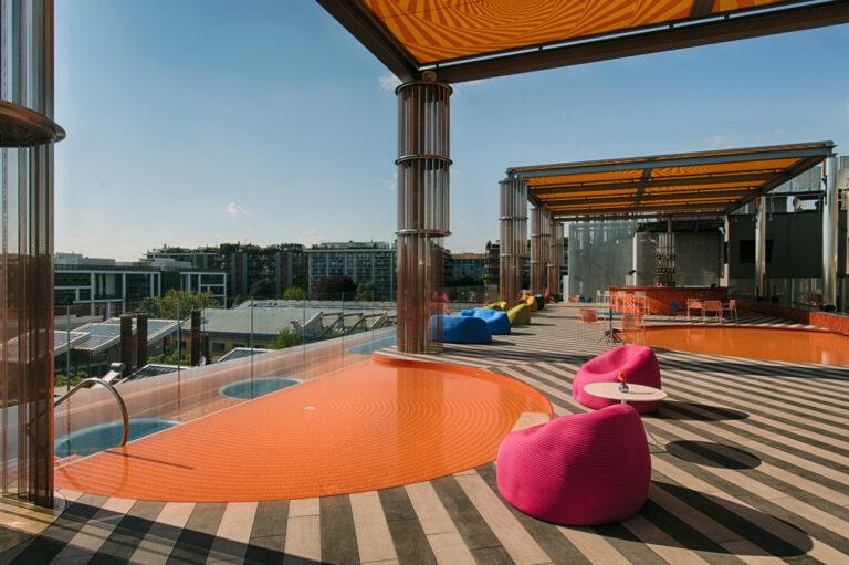 Vertigo terrazza con piscina e cocktail bar | hotel nhow Milano