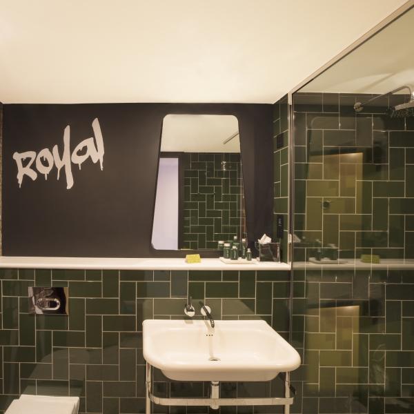 bathroom_NH_nhow-london_039_600x600-196_0