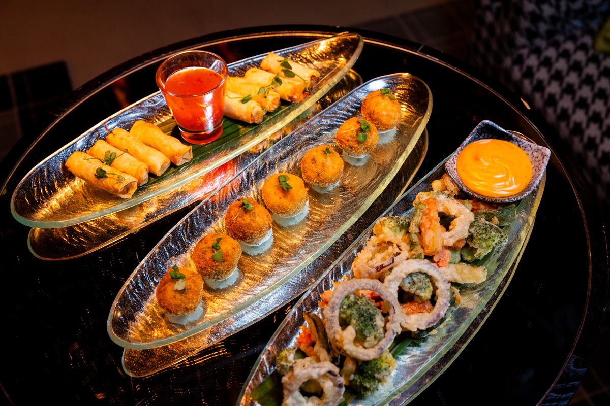 nhow_London_gastronomy_canapes