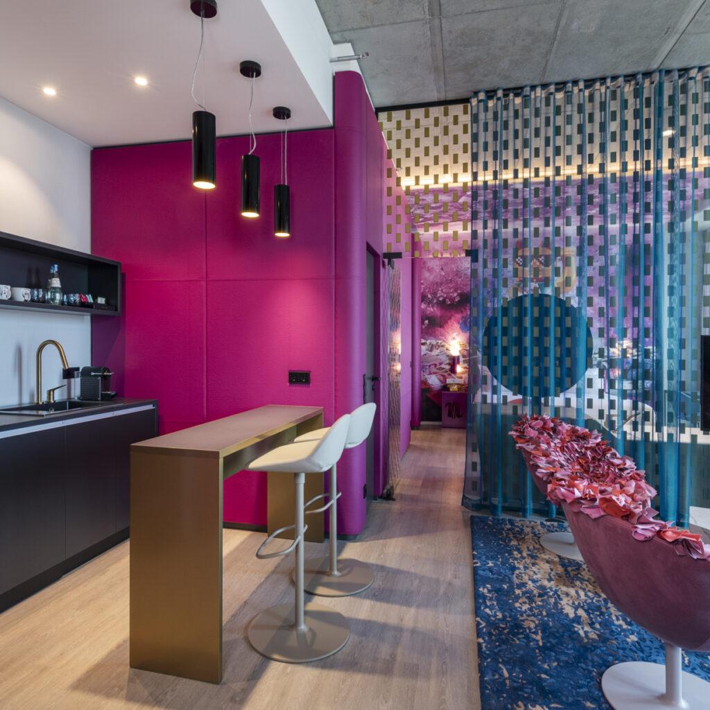 Luxury Penthouse Suites With Multiple Luxurious InSuite Vip Lounge ...