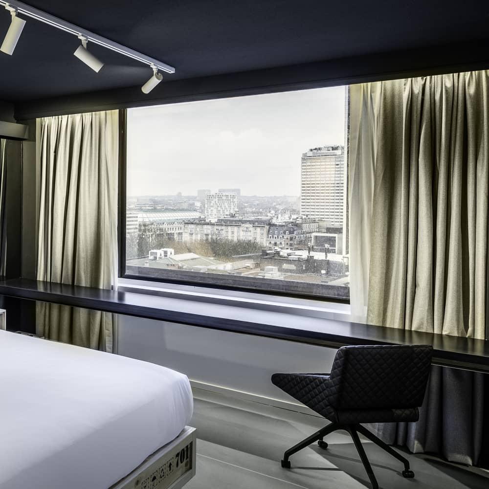 room amenity_slider-large window_nhow-brussels_1000x1000