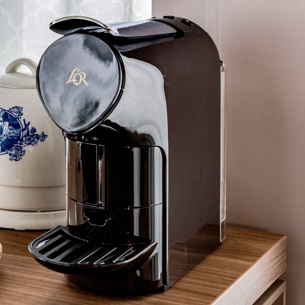 room amenity_slider-free coffee_nhow-brussels_1000x1000