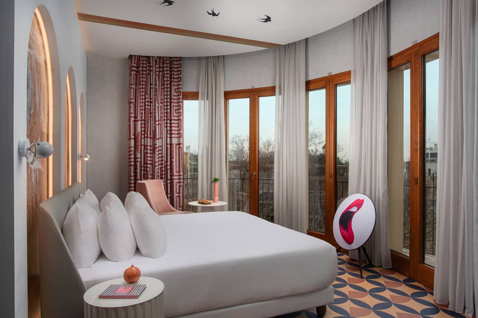 nhow_Roma_Room_Suite_Bacchus_Beats_Bed_With_View-1603x1066